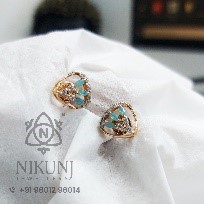 Gold Fancy Ear Tops